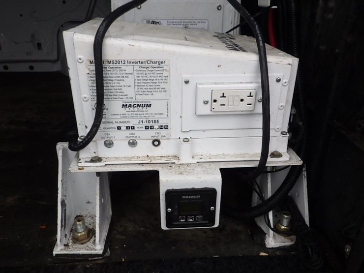 2012-ford-e350-image-13