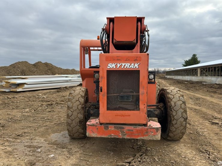 #107-•-2015-jlg-6042-telehandler-image-7