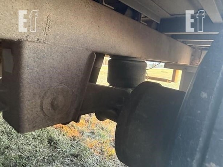 1995-merritt-53-ft-image-15