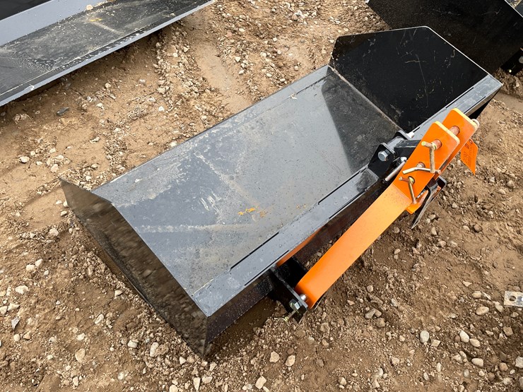 #2090-•-unused-2025-wolverine-trip-scoop-attachment-image-3