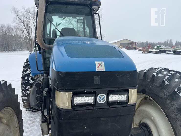 new-holland-tv140-image-24