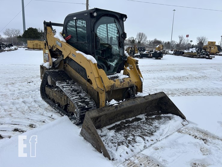 2021-caterpillar-259d3-image-3