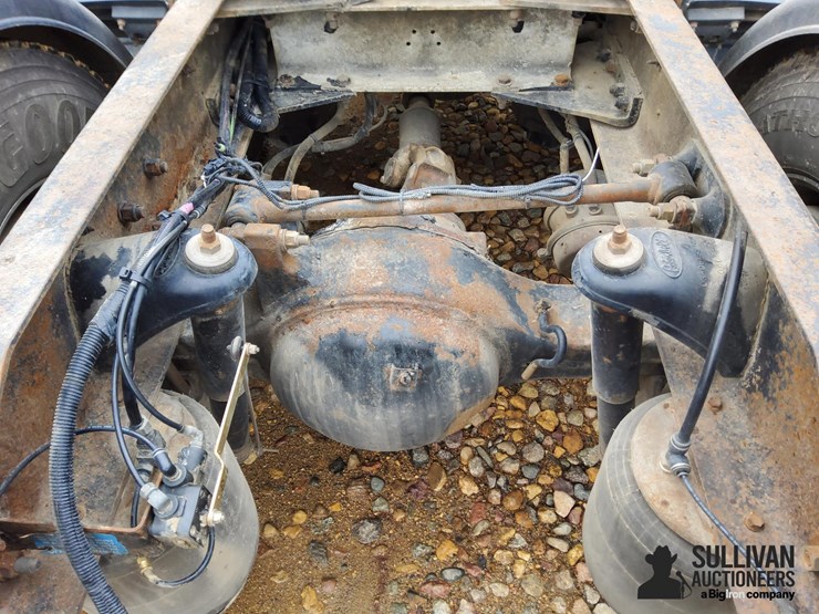 peterbilt-379-image-11