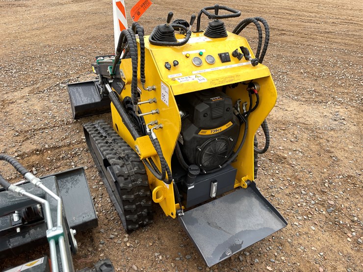 #9237-•-unused-2025-landhero-mini-skid-steer-loader-image-2