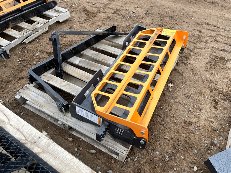 #2056-•-unused-2025-landhonor-pallet-fork-attachment-image-4