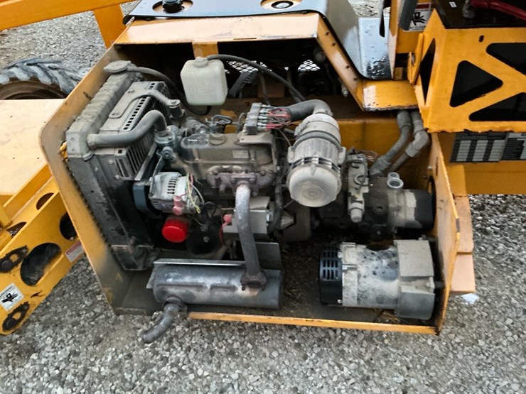 #108-•-2009-bil-jax-5533xa-boom-lift-image-17