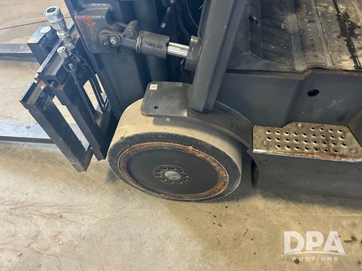 doosan-gc25p-5-image-13