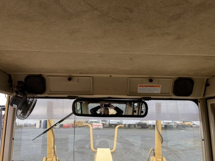 2006-caterpillar-160h-image-50