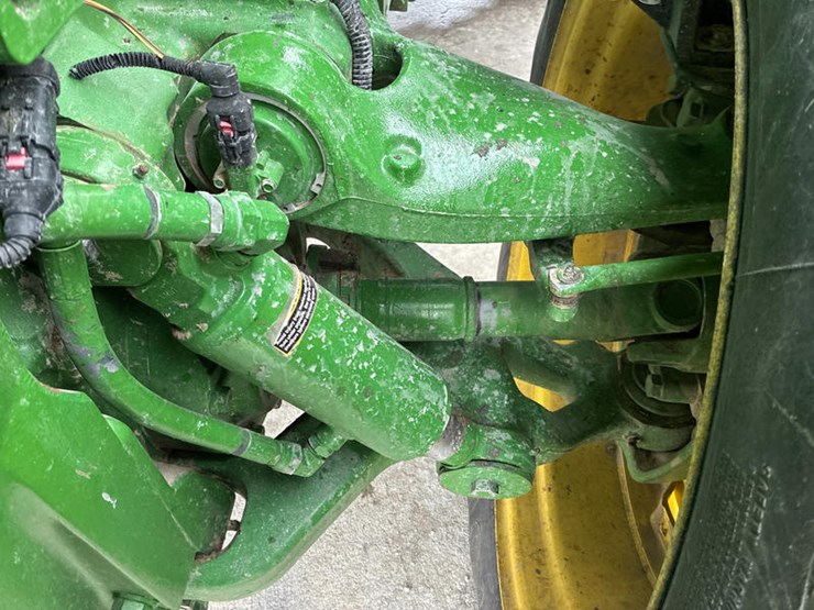 john-deere-8370r-image-38