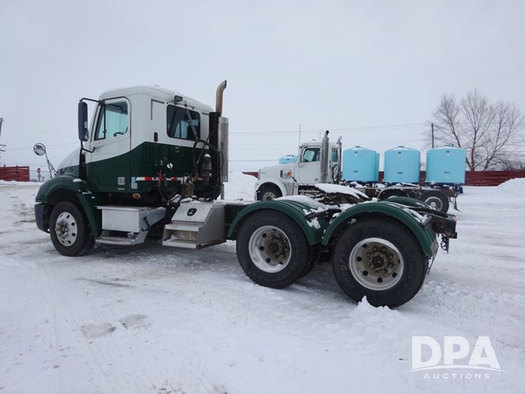 2007-freightliner-columbia-112-image-31