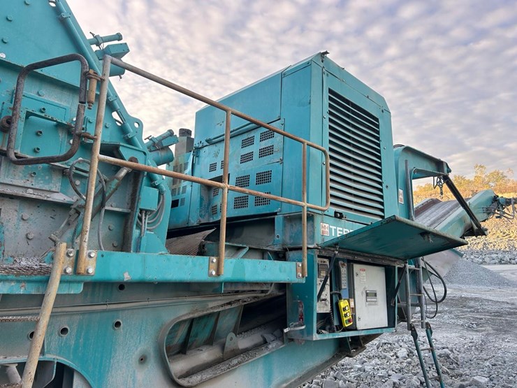 caterpillar-c12-image-16