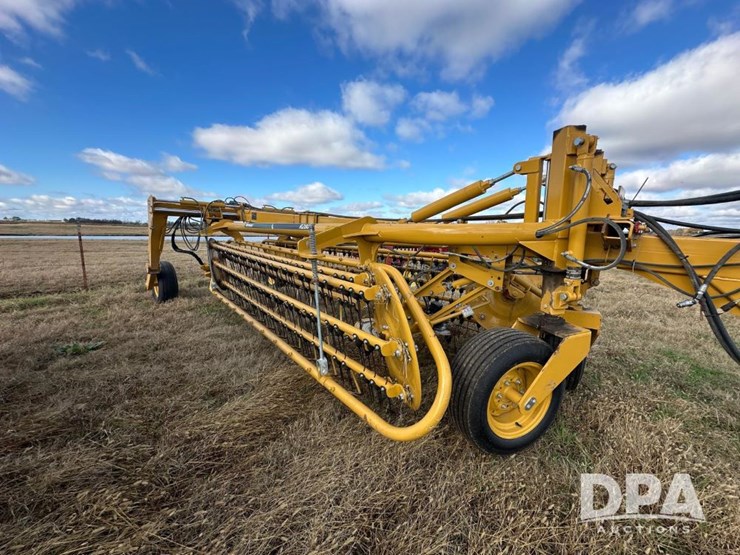 2023-vermeer-r2800-image-1