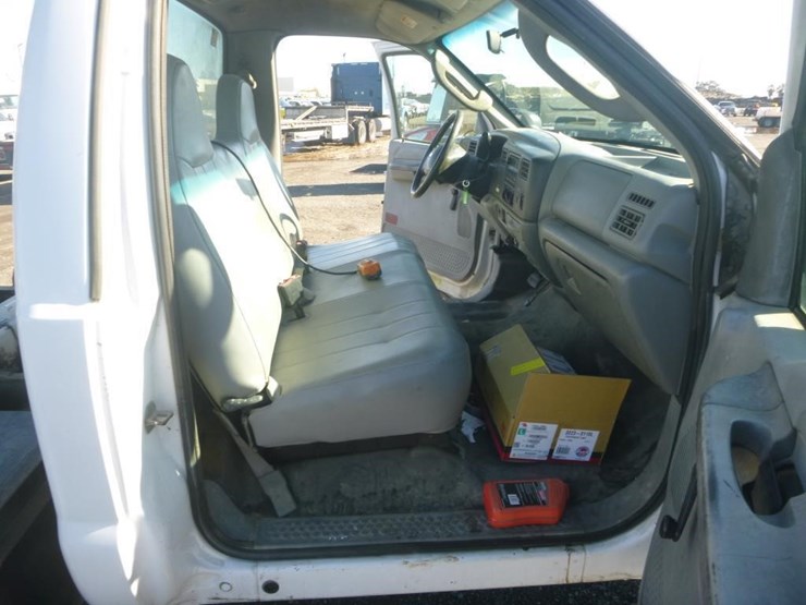 2004-ford-f350-image-12