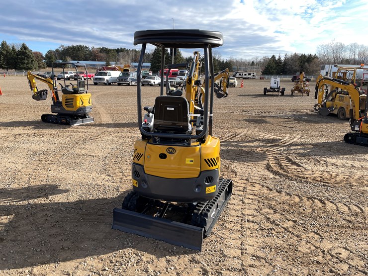 #9214-•-2025-unused-cfg-mini-excavator-image-3