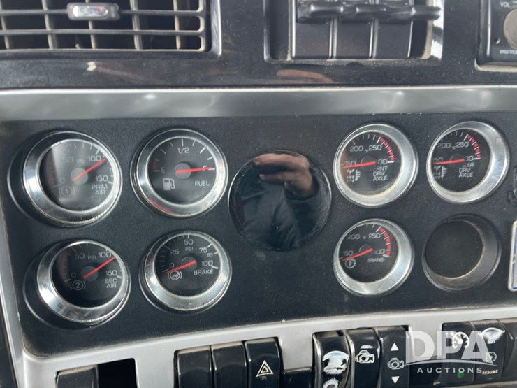 2006-kenworth-t800-image-56