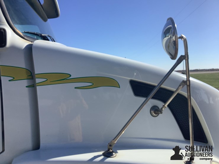 2003-volvo-vnl-t/a-truck-tractor-image-13