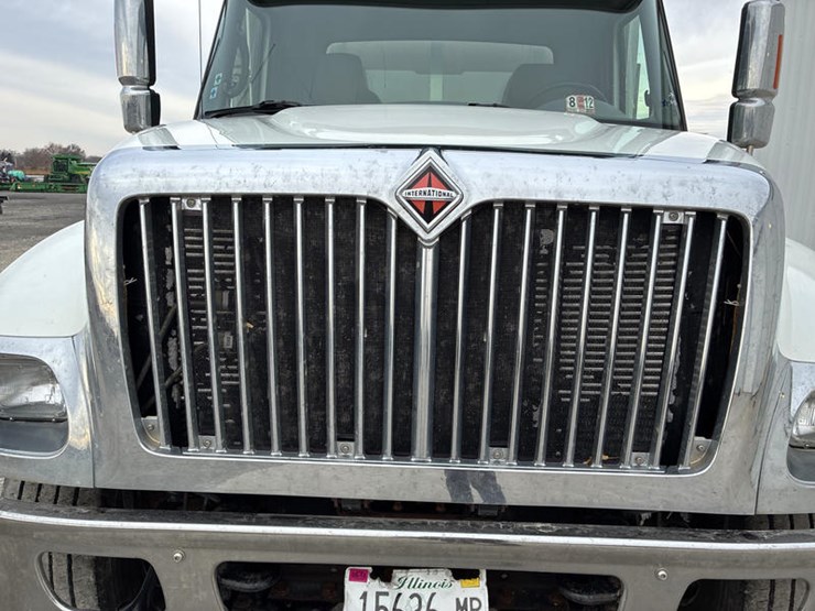 case-ih-7400-image-15