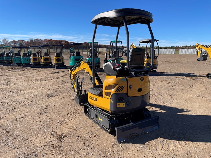 #9272-•-unused-2025-cfg-mini-excavator-image-2