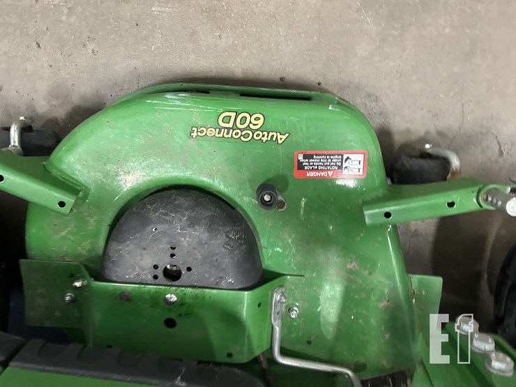 john-deere-1025r-image-8