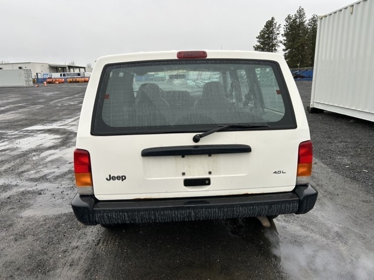 jeep-cherokee-image-4