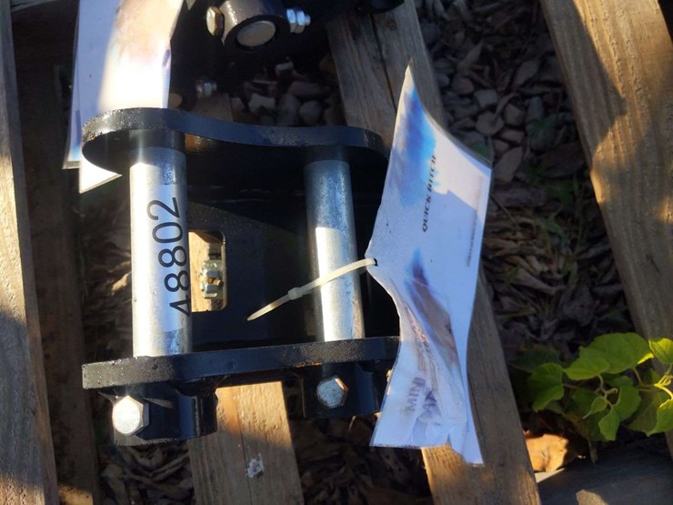 unused-tpm-mini-excavator-quick-hitch-image-1