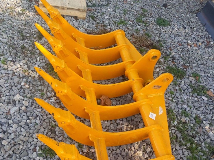 caterpillar-307-image-4