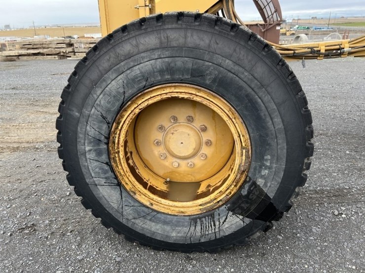 2006-caterpillar-160h-image-11