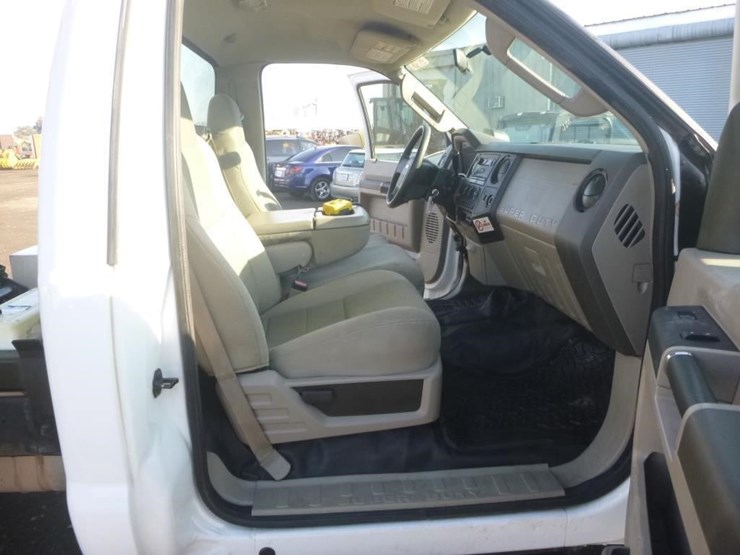 2008-ford-f450-image-13