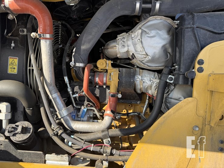 2021-caterpillar-920-image-9