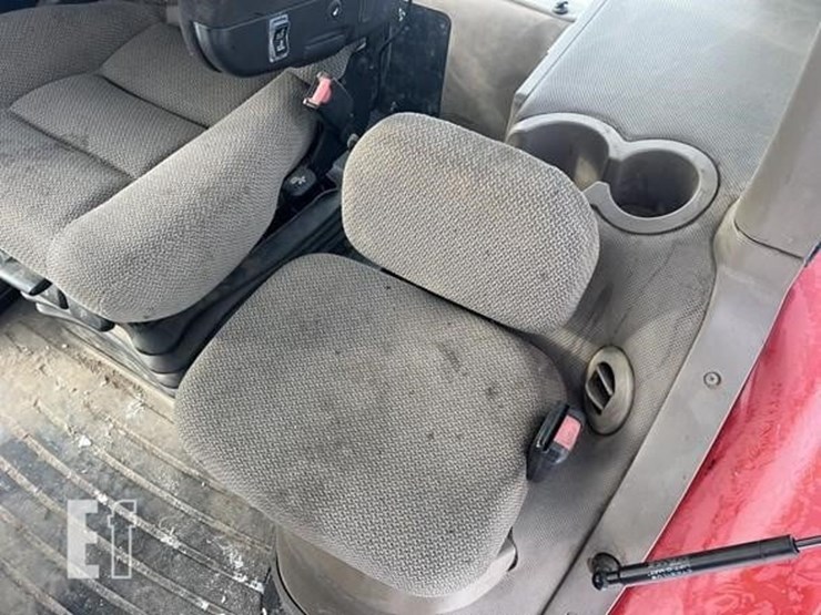 case-ih-magnum-260-image-27