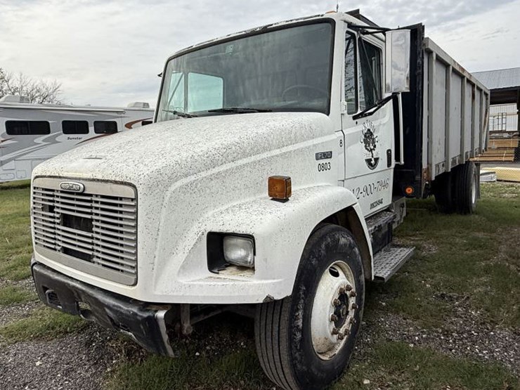 freightliner-fl70-image-1
