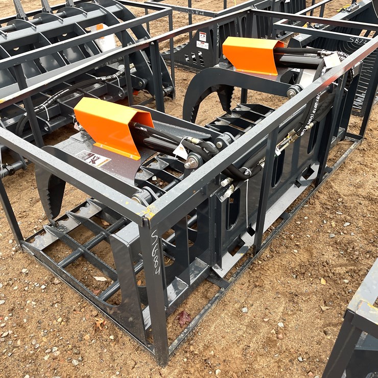 #2031 • Unused Skid Steer Rock Skeleton Grapple Bucket Attachment