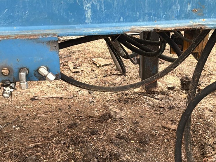 #166-•-2012-baker-dominator-stationary-bandmill-image-44