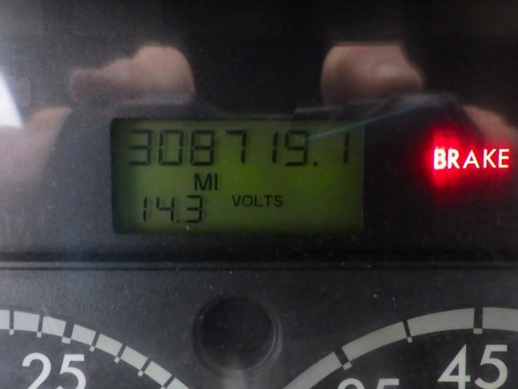 freightliner-cascadia-125-image-51