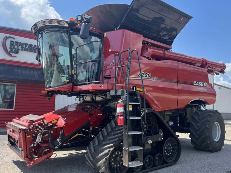 2023-case-ih-8250-image-1
