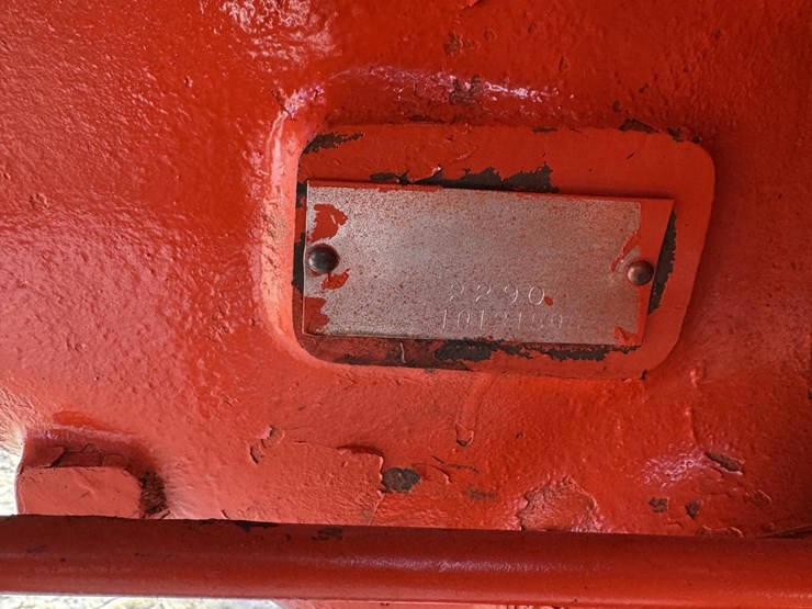 j-i-case-2290-image-48