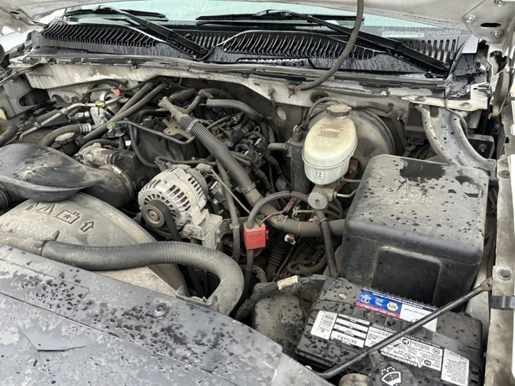 2003-chevrolet-silverado-pickup-image-32