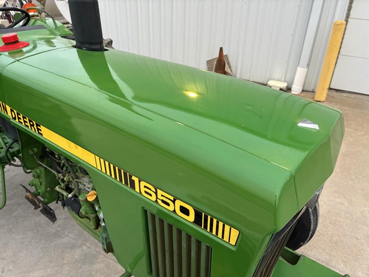 john-deere-1650-image-12