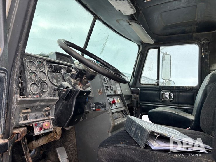 1994-mack-ch613-image-66