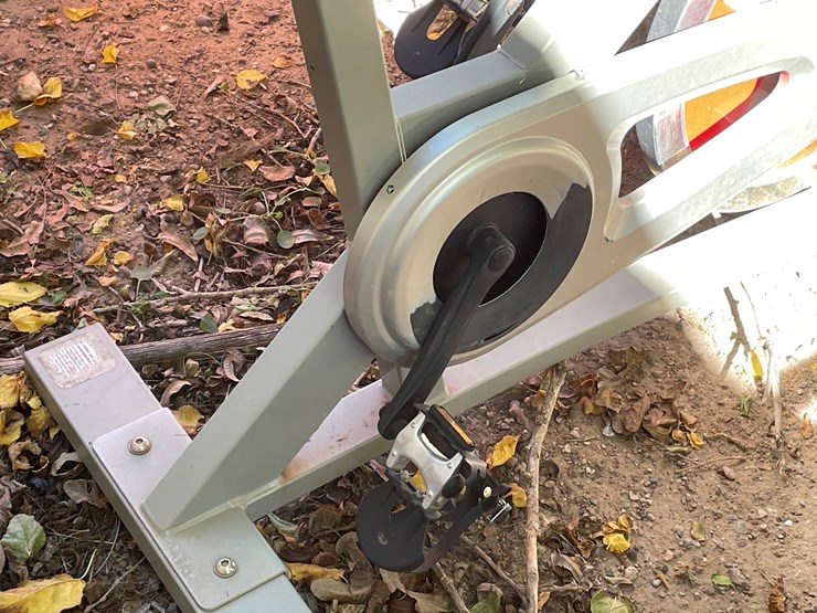 #3709-•-sunny-exercise-bike-image-10