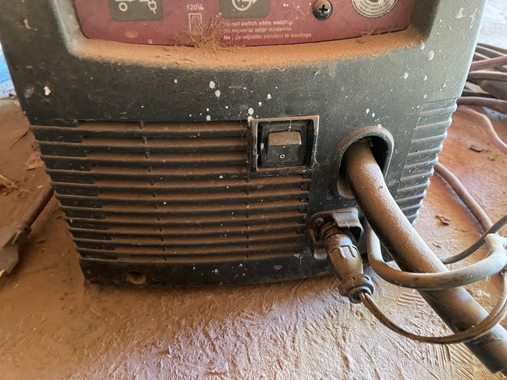 #3682-•-lincoln-electric-weld-pak125hd-with-helmet-image-4