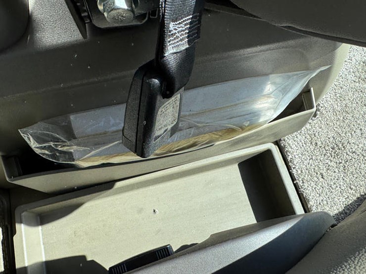 john-deere-8r-370-image-45