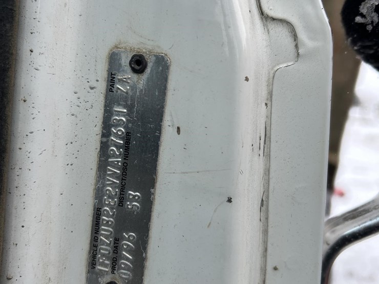 1997-ford-lt8000-image-71