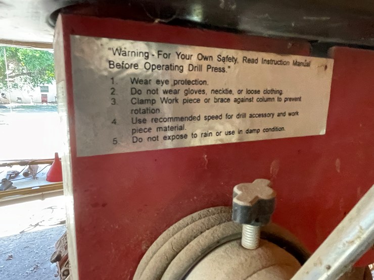 #3690-•-16-speed-drill-press-image-9