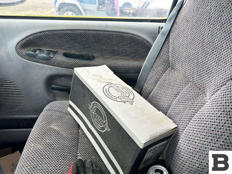 1998-dodge-1500-image-36