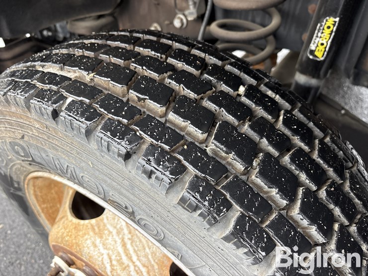 ford-f550-xl-image-18