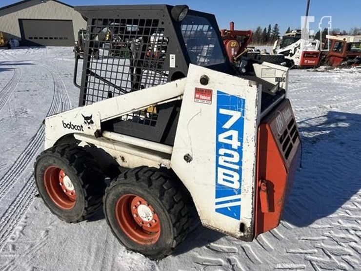 bobcat-742b-image-4