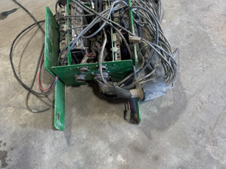 john-deere-planter-controller-(jm711)-image-3