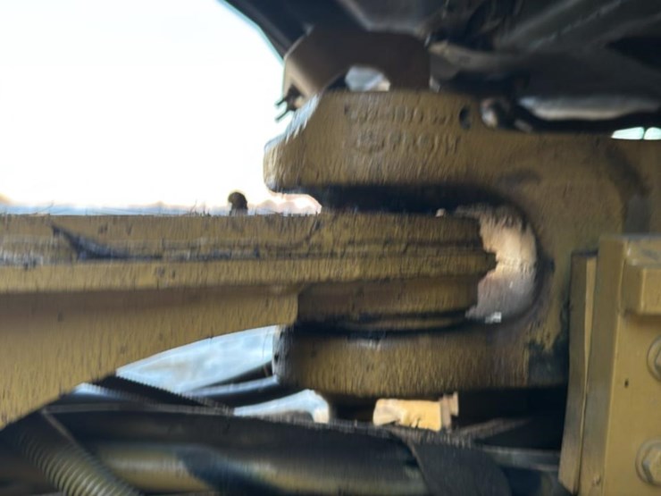 caterpillar-908h-image-23