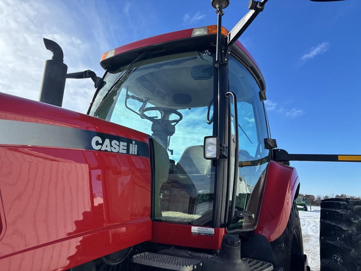 case-ih-mx215-image-33